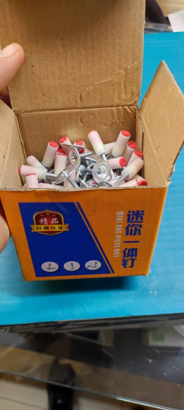 میخ ۲/۵سانتی هیلتی فشاری